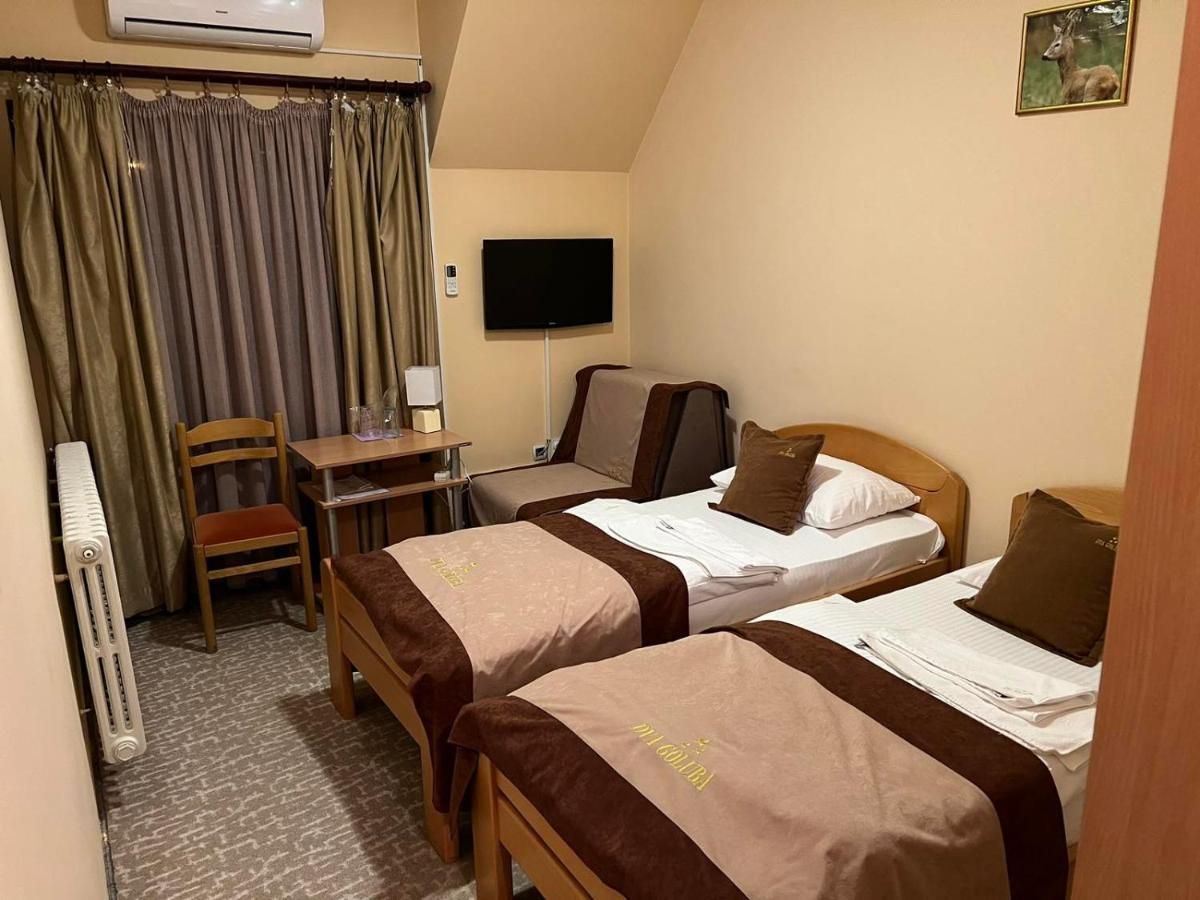 Hotel Dva Goluba Pale Extérieur photo