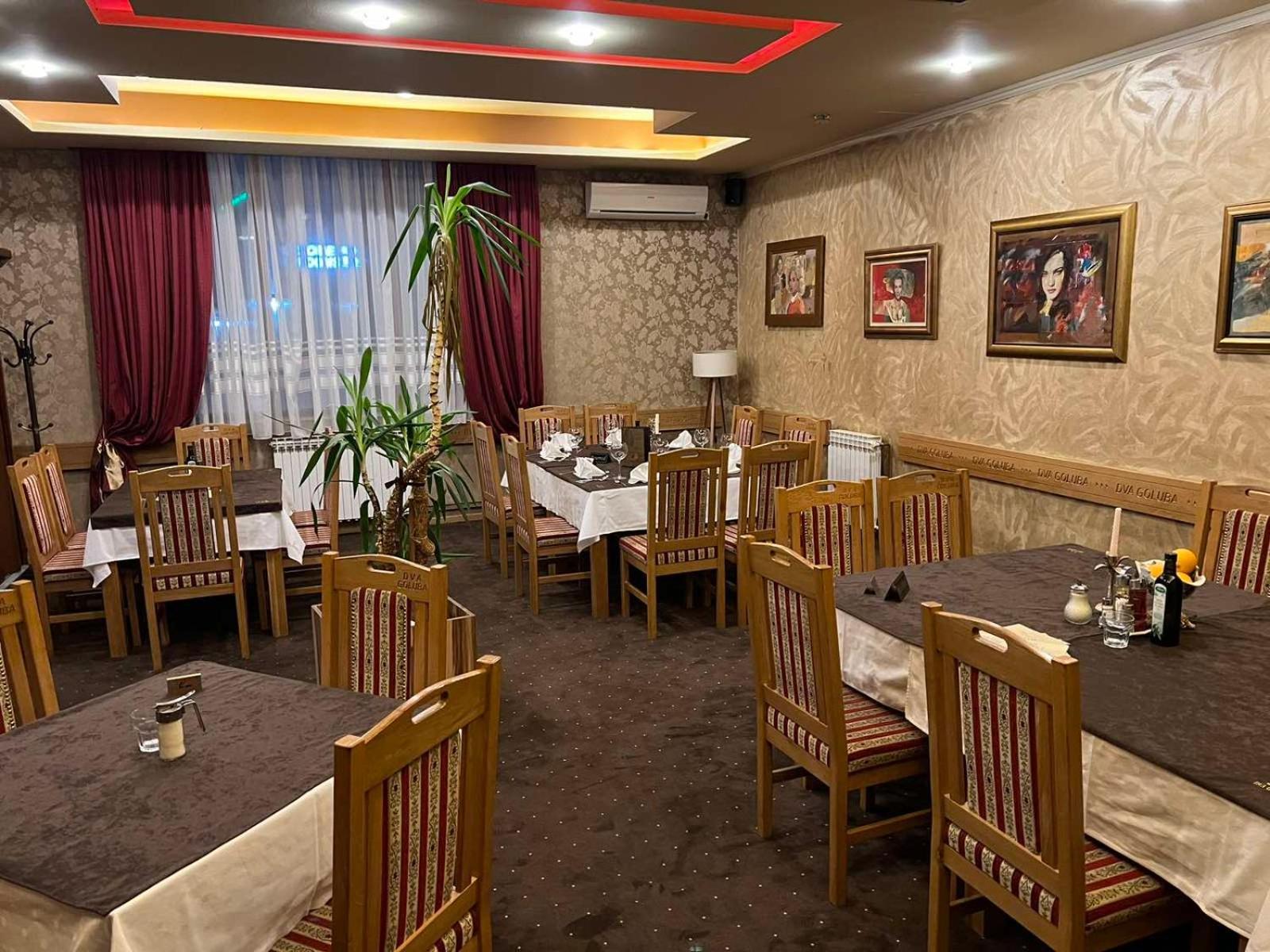 Hotel Dva Goluba Pale Extérieur photo