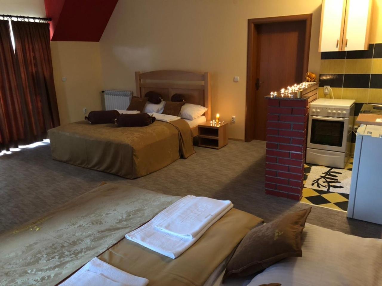 Hotel Dva Goluba Pale Chambre photo