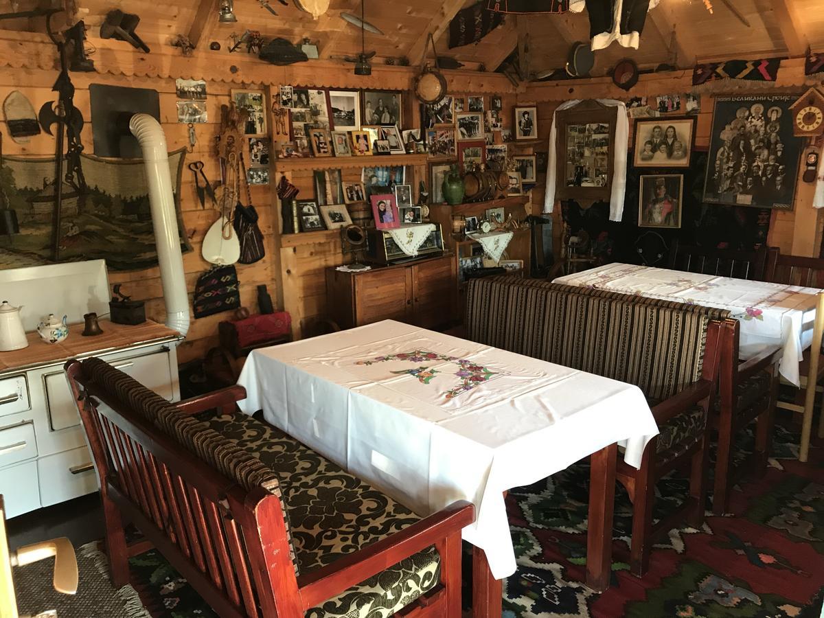 Hotel Dva Goluba Pale Extérieur photo