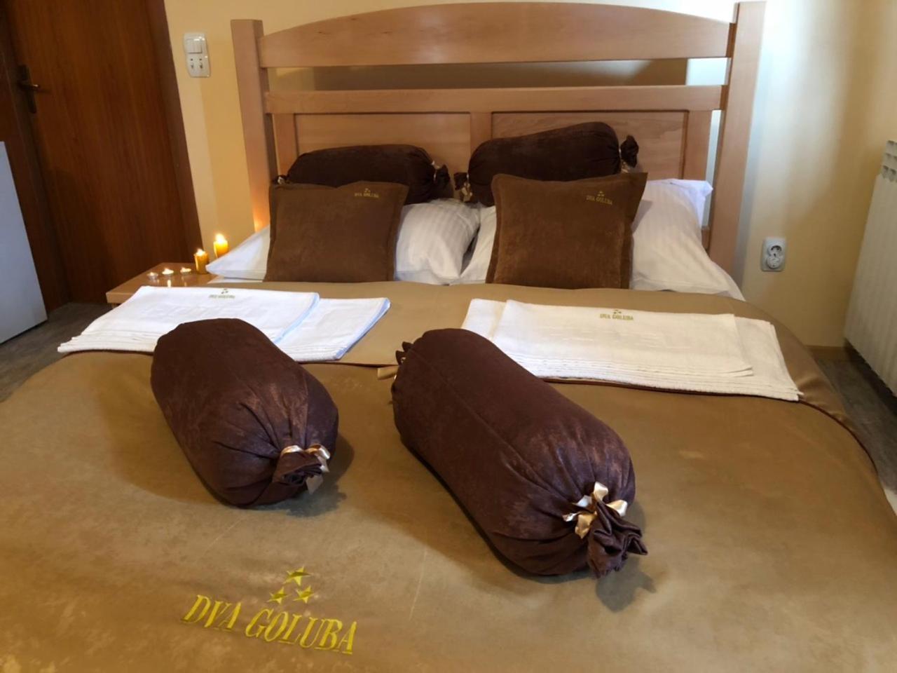 Hotel Dva Goluba Pale Extérieur photo